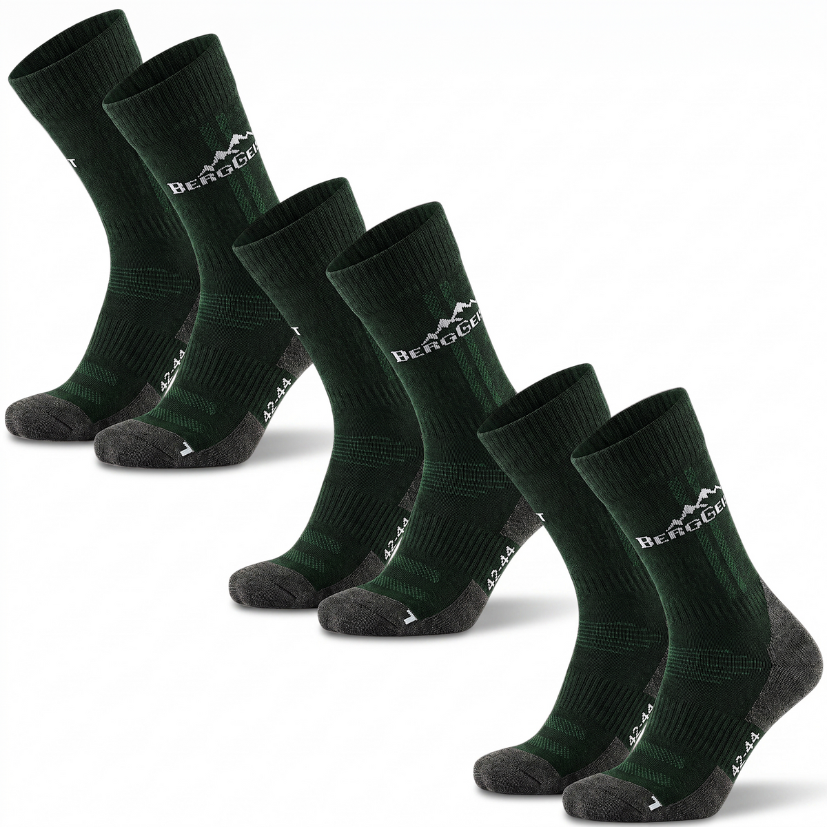 Drei Paar dunkelgrüne Merino Wandersocken mit grauer Ferse und Spitze, Größe 42-44, auf weißem Hintergrund